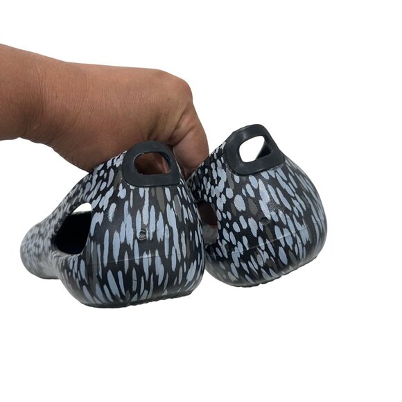 Crocs Womens Flats Printed Slip-On Shoes SZ 10 Black & White Dotted Pattern - Picture 15 of 15